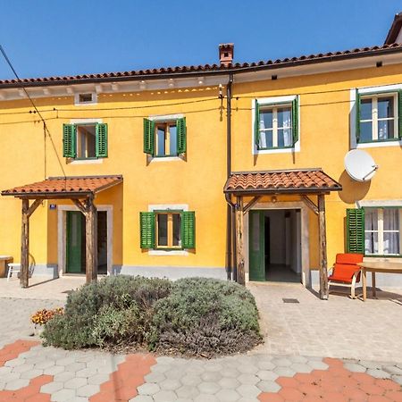 House Krizanic In Marcana, Istria, With 2 Apartments, Total 9 Guests Екстер'єр фото